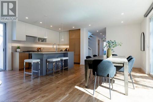 315 Park Street W, Dundas, ON - Indoor Photo Showing Dining Room