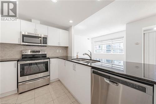 399 Elizabeth Street Unit# 608, Burlington, ON - Indoor Photo Showing Kitchen With Stainless Steel Kitchen With Double Sink With Upgraded Kitchen