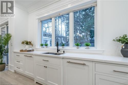 620 King Road, Burlington, ON - Indoor Photo Showing Bathroom