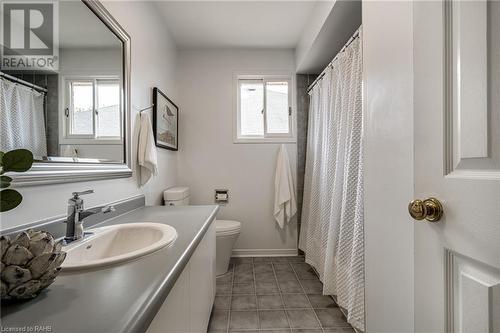 4107 Wheelwright Crescent, Mississauga, ON - Indoor Photo Showing Bathroom