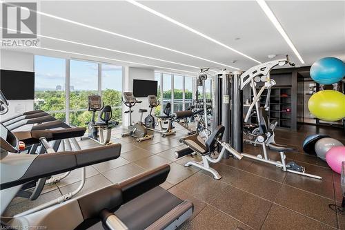 2025 Maria Street Unit# 1508, Burlington, ON - Indoor Photo Showing Gym Room