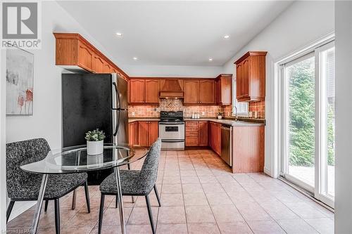 5228 Garland Crescent, Burlington, ON - Indoor Photo Showing Kitchen With Stainless Steel Kitchen