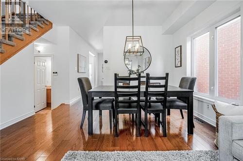 5228 Garland Crescent, Burlington, ON - Indoor Photo Showing Dining Room