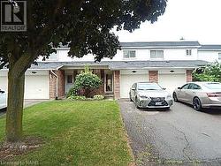 19 HUNTSVILLE Street  Hamilton, ON L9A 4X1