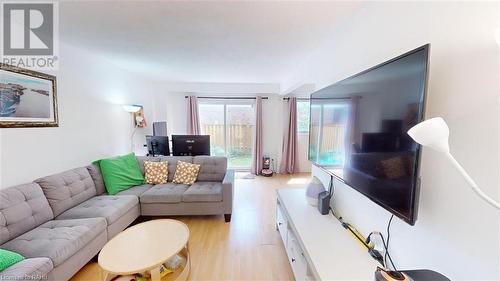 19 Huntsville Street, Hamilton, ON - Indoor Photo Showing Living Room