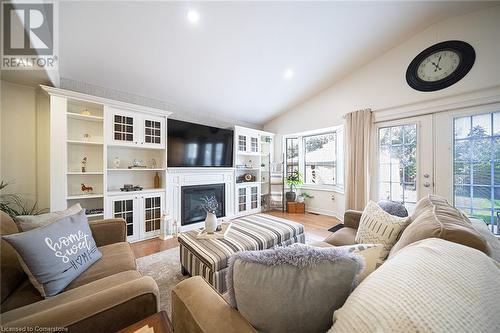 71 Dunkirk Drive, Hamilton, ON - Indoor Photo Showing Living Room With Fireplace