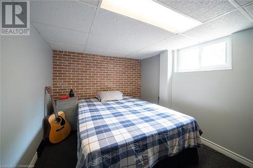 71 Dunkirk Drive, Hamilton, ON - Indoor Photo Showing Bedroom