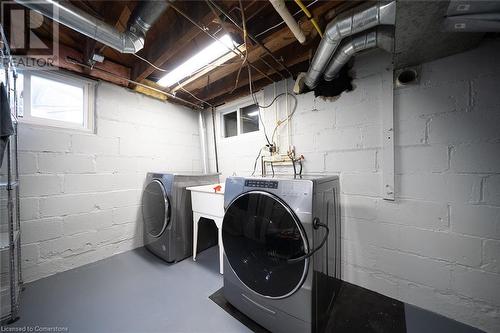 71 Dunkirk Drive, Hamilton, ON - Indoor Photo Showing Laundry Room