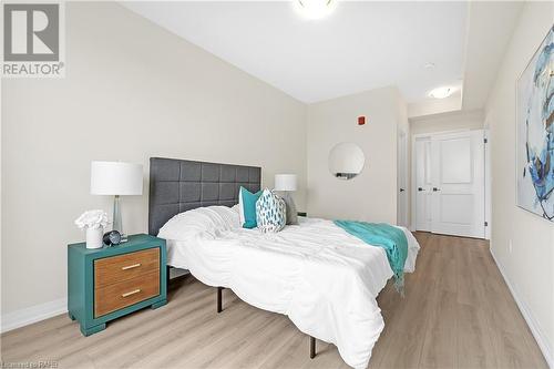 120 Spring Valley Crescent Unit# 410, Hamilton, ON - Indoor Photo Showing Bedroom