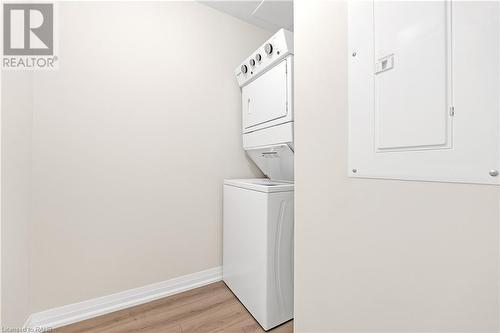 120 Spring Valley Crescent Unit# 410, Hamilton, ON - Indoor Photo Showing Laundry Room