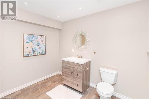 47 Simson Avenue, Simcoe, ON - Indoor Photo Showing Bathroom