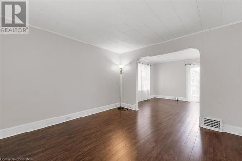 5419 Maple Street, Niagara Falls, ON - Indoor Photo Showing Other Room