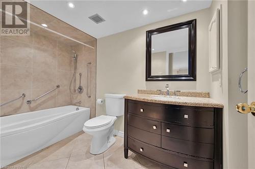 150 Wilson Street W Unit# 112, Ancaster, ON - Indoor Photo Showing Bathroom