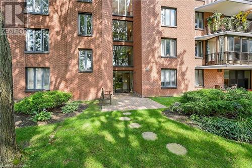 150 Wilson Street W Unit# 112, Ancaster, ON - Outdoor