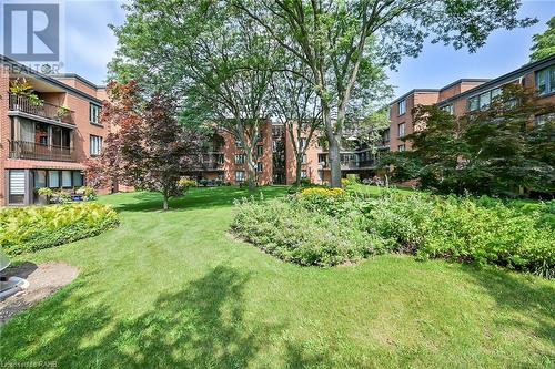 150 Wilson Street W Unit# 112, Ancaster, ON - Outdoor