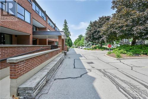 150 Wilson Street W Unit# 112, Ancaster, ON - Outdoor