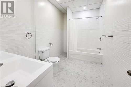 344 Main Street W Unit# 1, Hamilton, ON - Indoor Photo Showing Bathroom