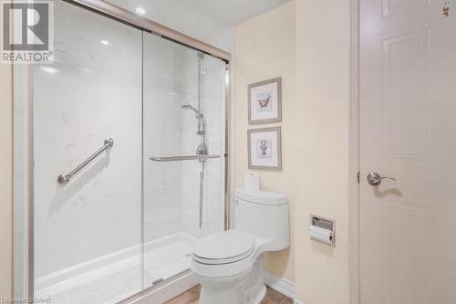 1225 North Shore Boulevard E Unit# 608, Burlington, ON - Indoor Photo Showing Bathroom