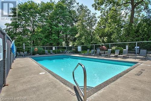 1225 North Shore Boulevard E Unit# 608, Burlington, ON - Outdoor With In Ground Pool