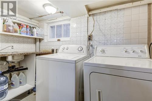 83 Graham Avenue S, Hamilton, ON - Indoor Photo Showing Laundry Room