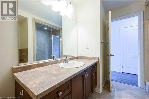 95 Bilanski Farm Road, Brantford, ON - Indoor Photo Showing Bathroom