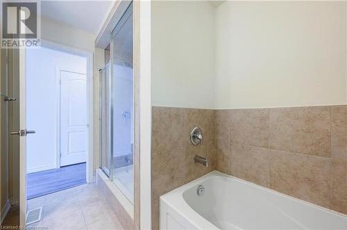 95 Bilanski Farm Road, Brantford, ON - Indoor Photo Showing Bathroom