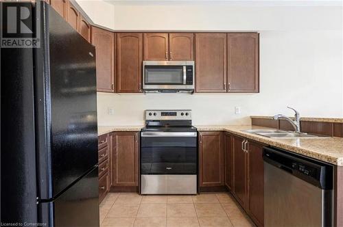 95 Bilanski Farm Road, Brantford, ON - Indoor Photo Showing Kitchen With Double Sink