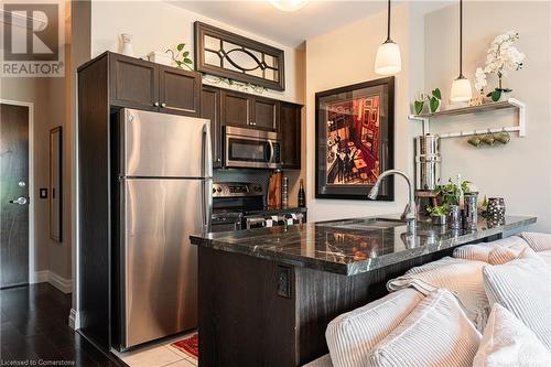 112 King Street East Street E Unit# 301, Hamilton, ON - Indoor Photo Showing Kitchen