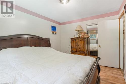 34 Rita Avenue, Hamilton, ON - Indoor Photo Showing Bedroom