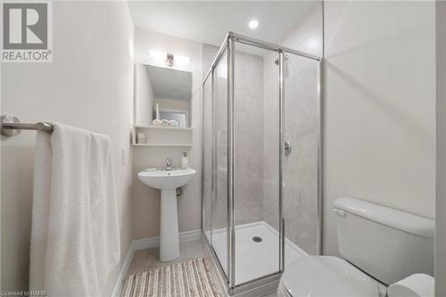 2750 King Street E Unit# 215, Hamilton, ON - Indoor Photo Showing Bathroom