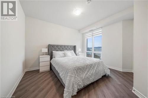 2750 King Street E Unit# 215, Hamilton, ON - Indoor Photo Showing Bedroom