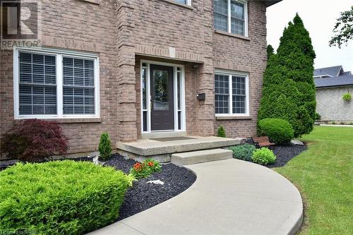 3 Suter Crescent, Dundas, ON - Outdoor