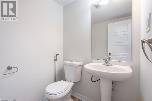 7 Brigham Avenue, Binbrook, ON - Indoor Photo Showing Bathroom