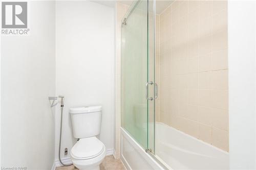 7 Brigham Avenue, Binbrook, ON - Indoor Photo Showing Bathroom