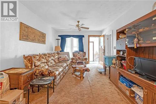 560 Aberdeen Avenue, Hamilton, ON - Indoor Photo Showing Living Room