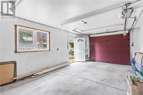 17 Parkdale Drive, Thorold, ON - Indoor Photo Showing Garage