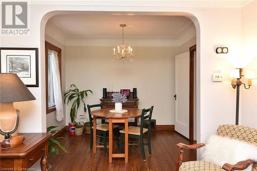 11 Wesanford Place, Hamilton, ON - Indoor Photo Showing Dining Room