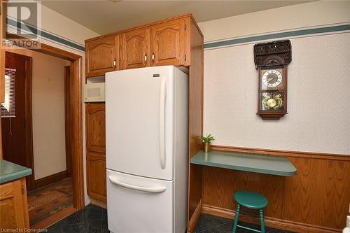 11 Wesanford Place, Hamilton, ON - Indoor Photo Showing Kitchen