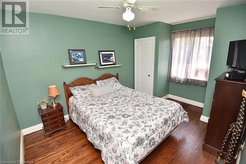 11 Wesanford Place, Hamilton, ON - Indoor Photo Showing Bedroom