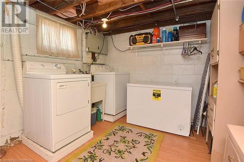 11 Wesanford Place, Hamilton, ON - Indoor Photo Showing Laundry Room