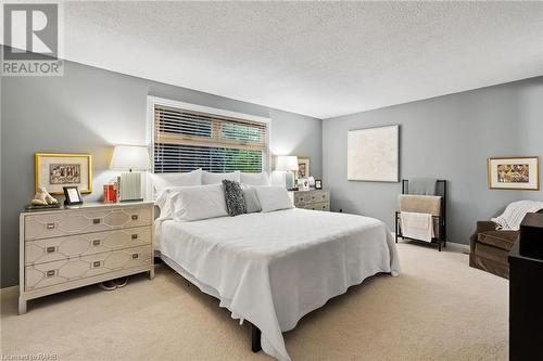 39 Belair Drive, St. Catharines, ON - Indoor Photo Showing Bedroom