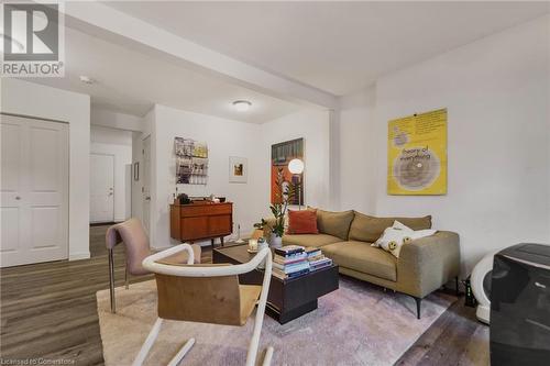 275 Dunsmure Road, Hamilton, ON - Indoor Photo Showing Living Room