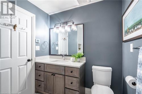 360 North Shore Boulevard E, Burlington, ON - Indoor Photo Showing Bathroom