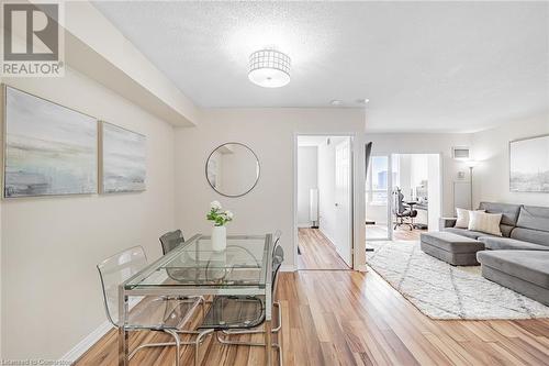 Very bright and open design with a large Dining Room area - 135 Hillcrest Avenue Unit# 1014, Mississauga, ON - Indoor