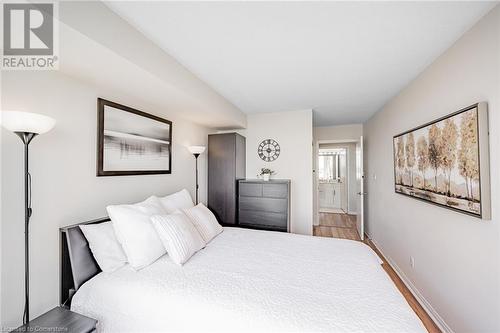 Large Spacious Master Bedroom - 135 Hillcrest Avenue Unit# 1014, Mississauga, ON - Indoor Photo Showing Bedroom