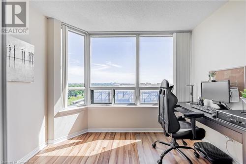 Office/Den/Solarium with updated lighting and Toronto Skyline View - 135 Hillcrest Avenue Unit# 1014, Mississauga, ON - Indoor Photo Showing Office