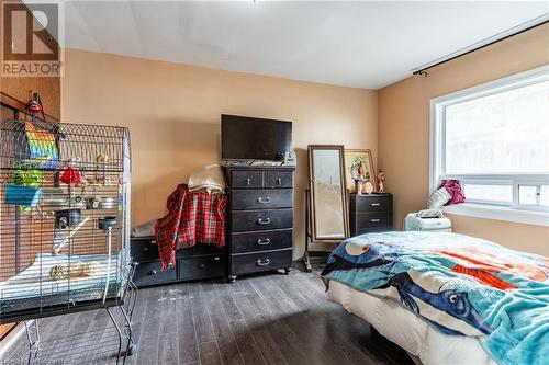 4710 Drummond Road, Niagara Falls, ON - Indoor Photo Showing Bedroom