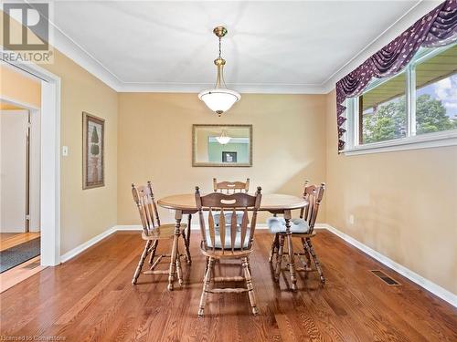 5244 Cedar Springs Road, Burlington, ON - Indoor Photo Showing Dining Room