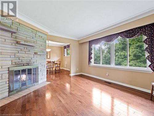 5244 Cedar Springs Road, Burlington, ON - Indoor Photo Showing Living Room With Fireplace