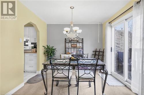 985 Limeridge Road E Unit# 32, Hamilton, ON - Indoor Photo Showing Dining Room